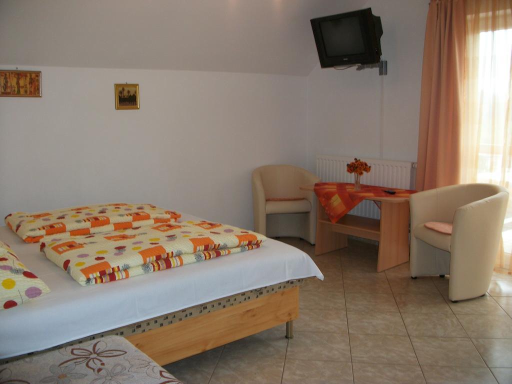 Eden Vendeghaz Hotel Miskolc Ngoại thất bức ảnh