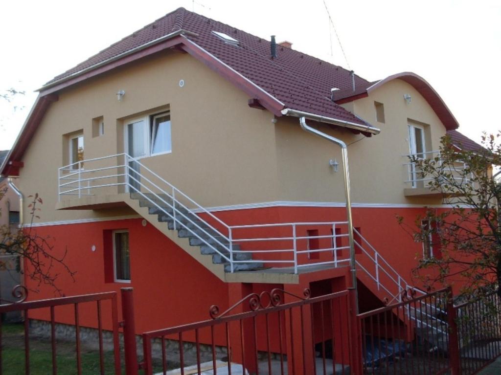Eden Vendeghaz Hotel Miskolc Ngoại thất bức ảnh