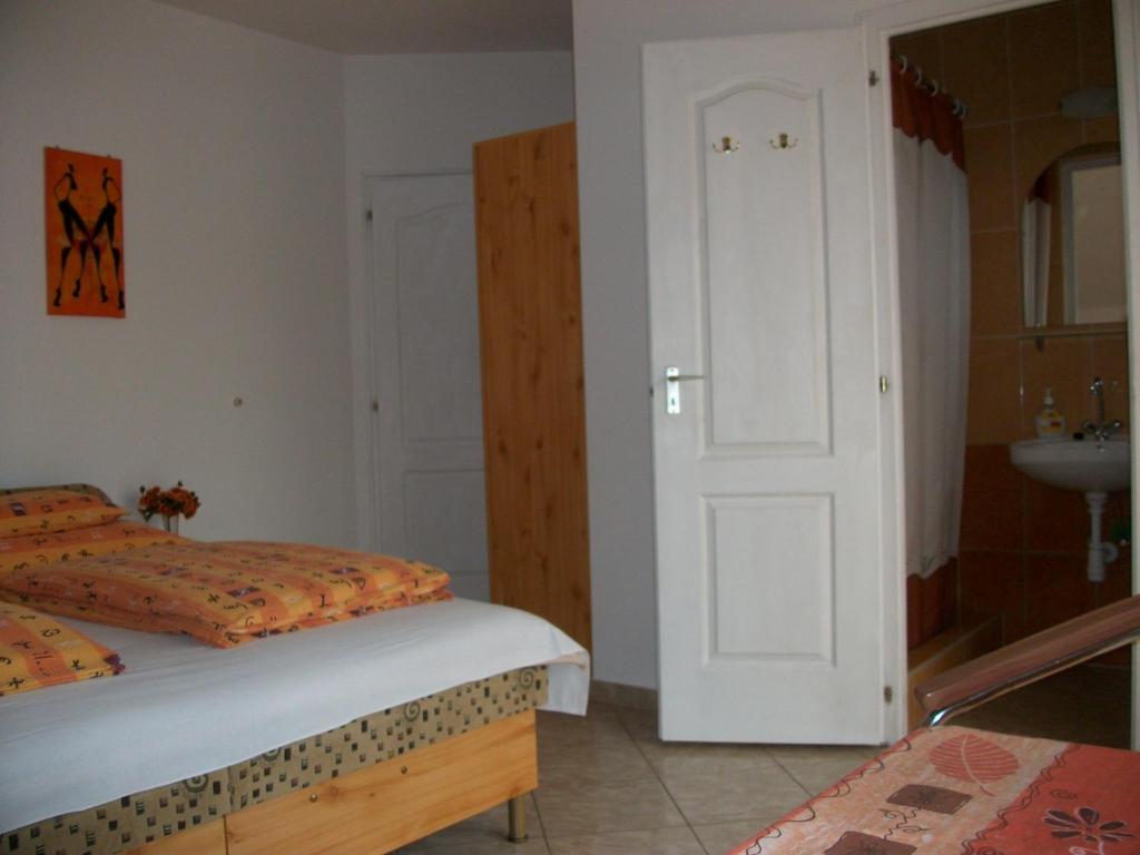 Eden Vendeghaz Hotel Miskolc Ngoại thất bức ảnh